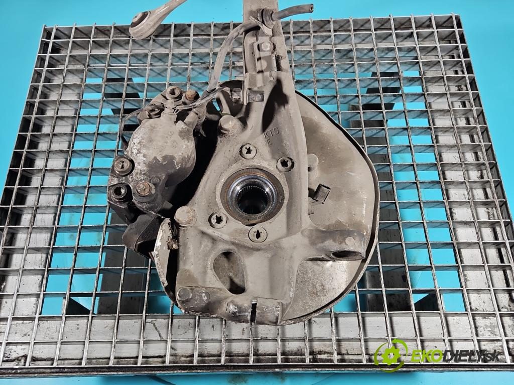 Audi A4 B8 2007-2015 3.0 tdi 239KM automatic 176 kW 2967 cm3 5- náboj ľavé  (Náboje)