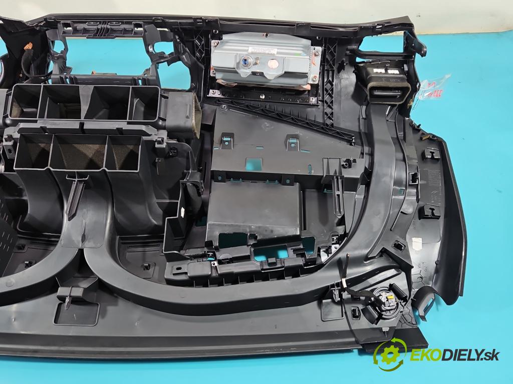 Citroen C4 Picasso I 2006-2013 1.6 hdi 109 HP manual 80 kW 1560 cm3 5- kokpit,pristrojová doska rozdeľovacia