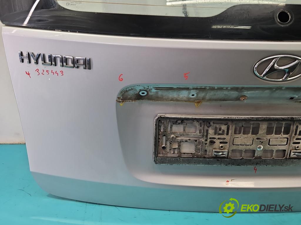 Hyundai I30 I 2007-2012 2.0 16V 143 hp automatic 105 kW 1975 cm3 5- zadní kufrové dveře  (Zadní kapoty)