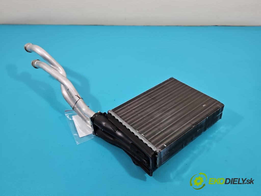 Peugeot 2008 I 2013-2019 1.6 hdi 92 hp manual 68 kW 1560 cm3 5- radiátor  (Radiátory topení)