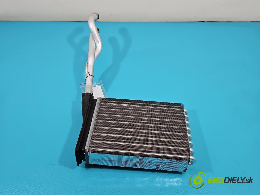 Peugeot 2008 I 2013-2019 1.6 hdi 92 hp manual 68 kW 1560 cm3 5- radiátor  (Radiátory topení)