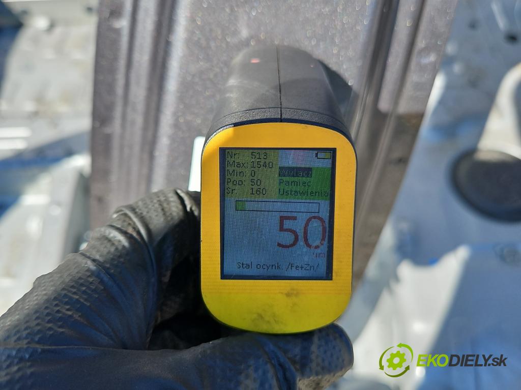 Peugeot 2008 I 2013-2019 1.6 hdi 92 hp manual 68 kW 1560 cm3 5- práh levý  (Ostatní)