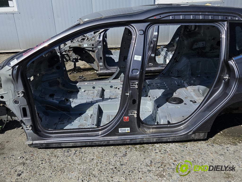 Peugeot 2008 I 2013-2019 1.6 hdi 92 hp manual 68 kW 1560 cm3 5- práh levý  (Ostatní)