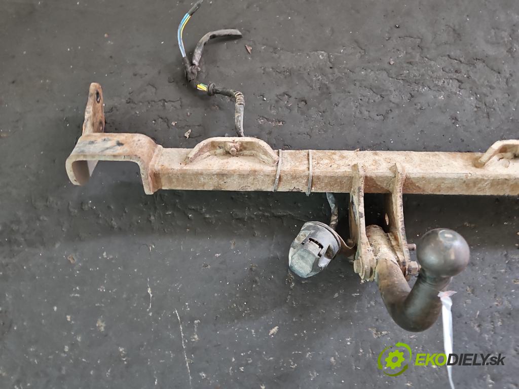 Citroen Xsara II 2000-2004 2.0 hdi 90 hp manual 66 kW 1997 cm3 5- oko tažné  (Tažná zařízení)