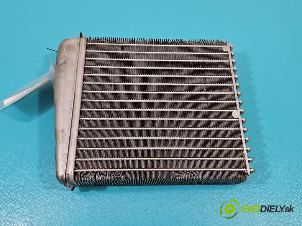 Renault Twingo II 2007-2014 1.5 dci 64 hp manual 47 kW 1461 cm3 3- radiátor  (Radiátory topení)
