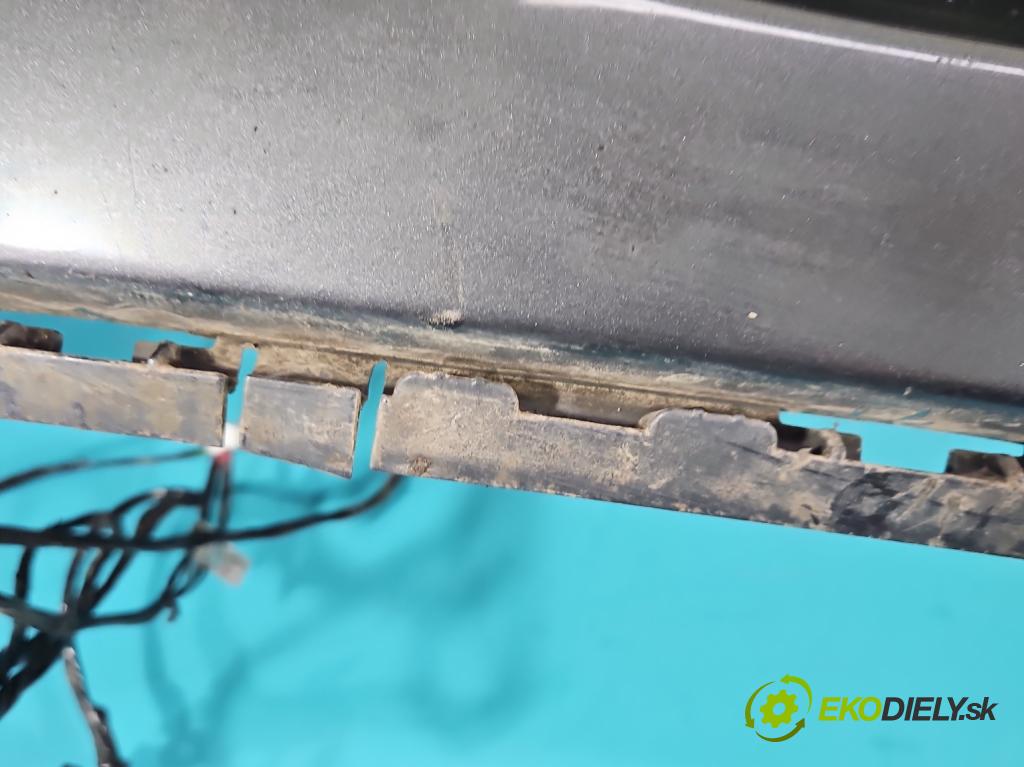 Opel Astra IV 2009-2015 1.4 16V A14XER 101 hp manual 74 kW 1398 cm3 5- nárazník zadní  (Klika dveří ostatní)