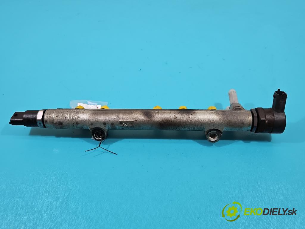 Toyota Yaris I 1999-2005 1.4 D4D 75 HP manual 55 kW 1364 cm3 3- lišta vstrekovacia 0445214032 (Vstrekovacie lišty)