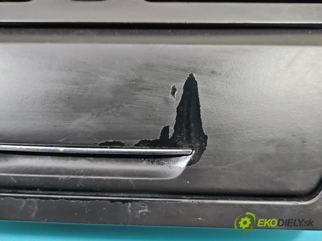 Citroen C4 Picasso I 2006-2013 1.6 hdi 109 HP manual 80 kW 1560 cm3 5- Mřížka: kúrenia stredová  (Mriežky kúrenia (fukáre))