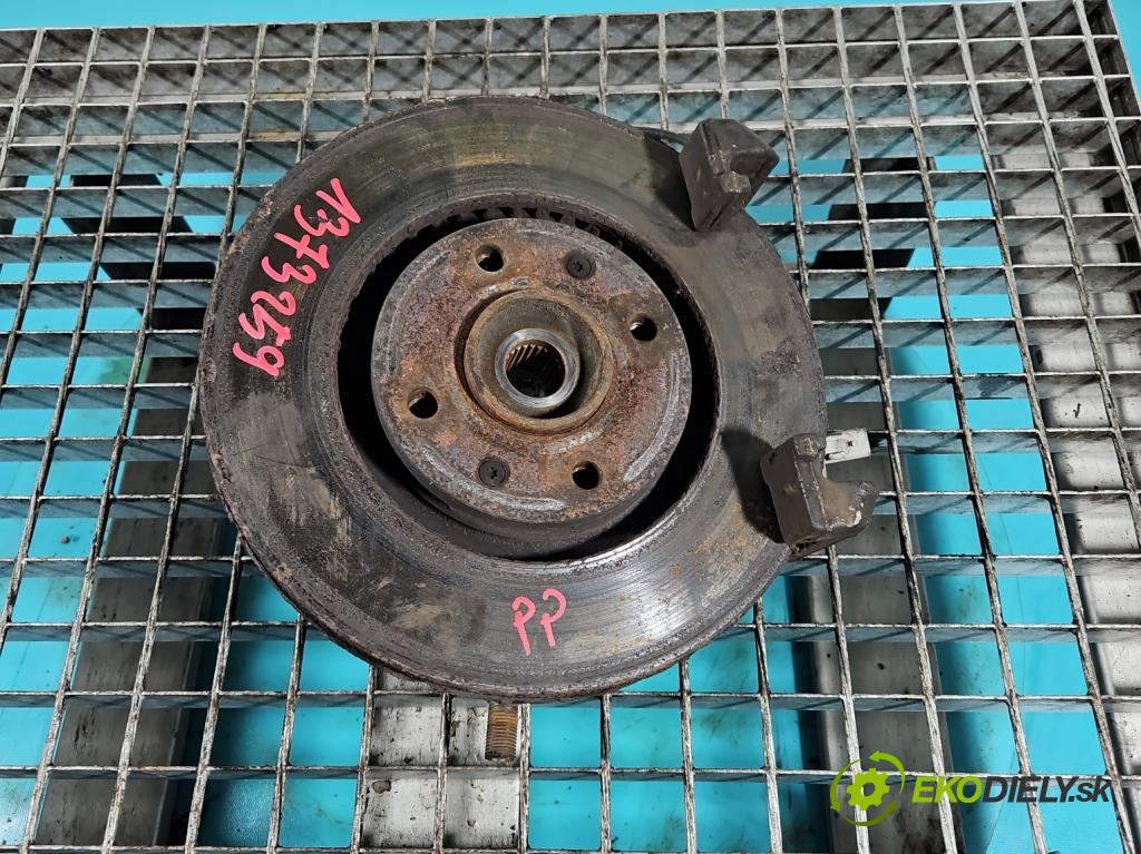 Citroen C4 Picasso I 2006-2013 1.6 hdi 109 HP manual 80 kW 1560 cm3 5- náboj pravé  (Náboje)