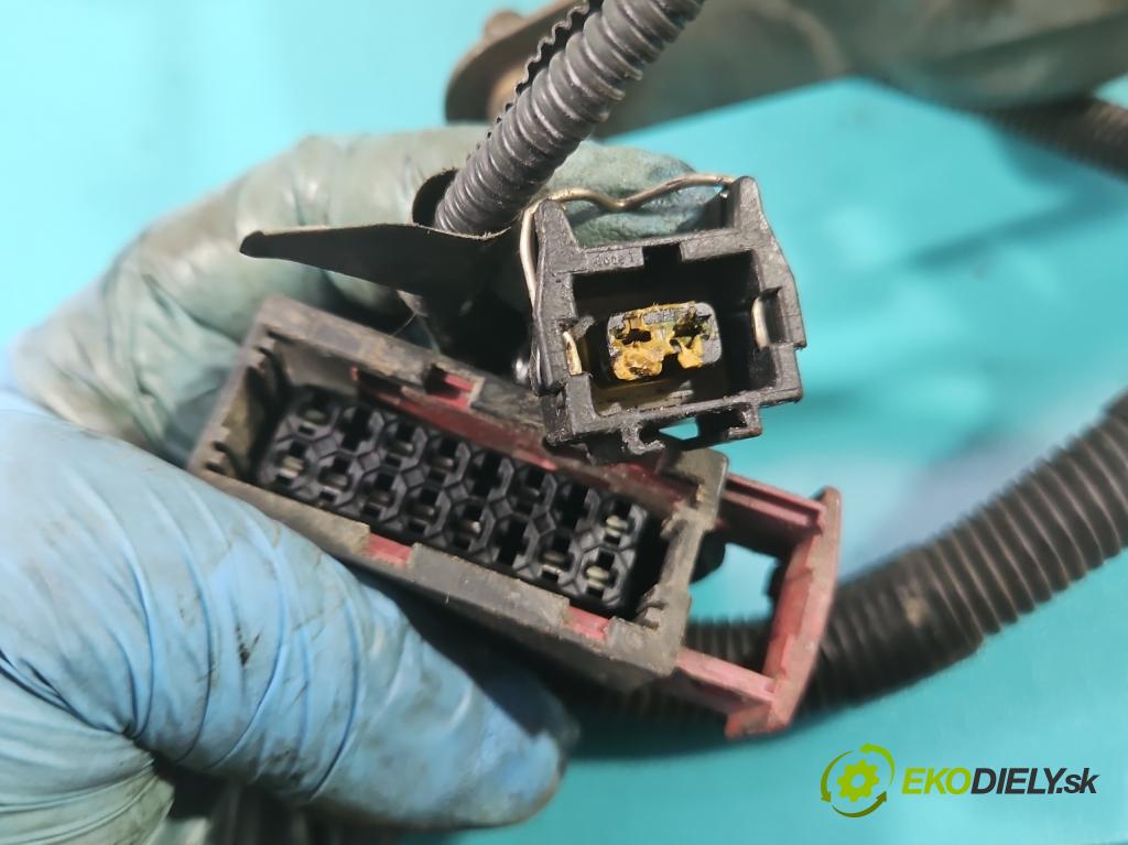 Volvo V70 II 1999-2007 2.4 D5 163 hp manual 120 kW 2401 cm3 5- Webasto 30645239 (Webasto ohřívače)