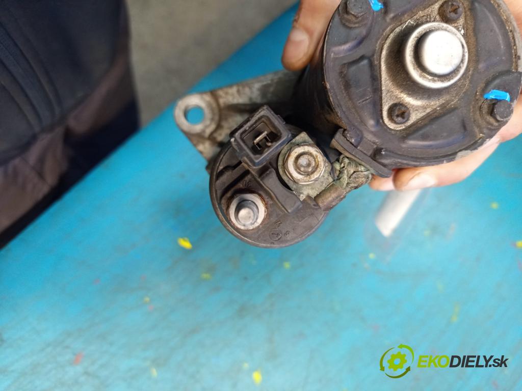 Vw Fox 1.2 6V 54 HP manual 40 kW 1198 cm3 3- štartér  (Štartér)