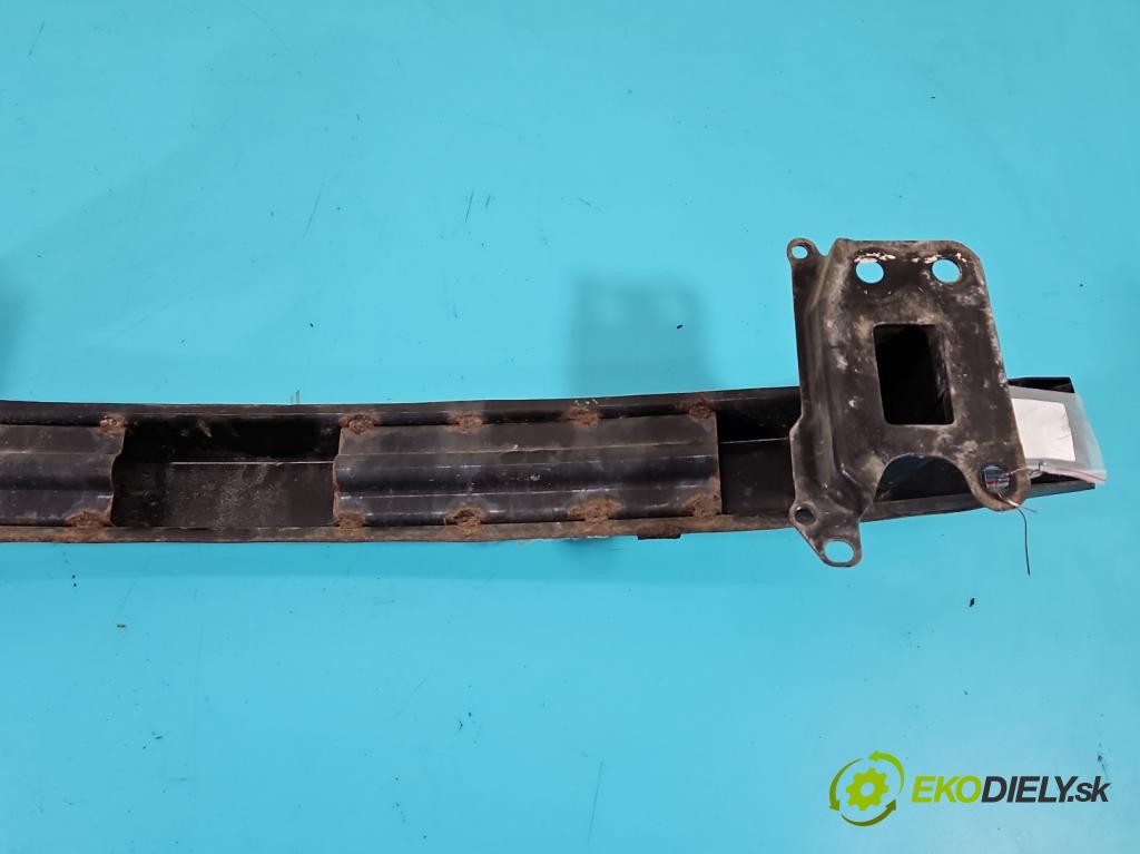 Vw Fox 1.2 6V 54 hp manual 40 kW 1198 cm3 3- výztuha nárazníku přední 5Z0807109