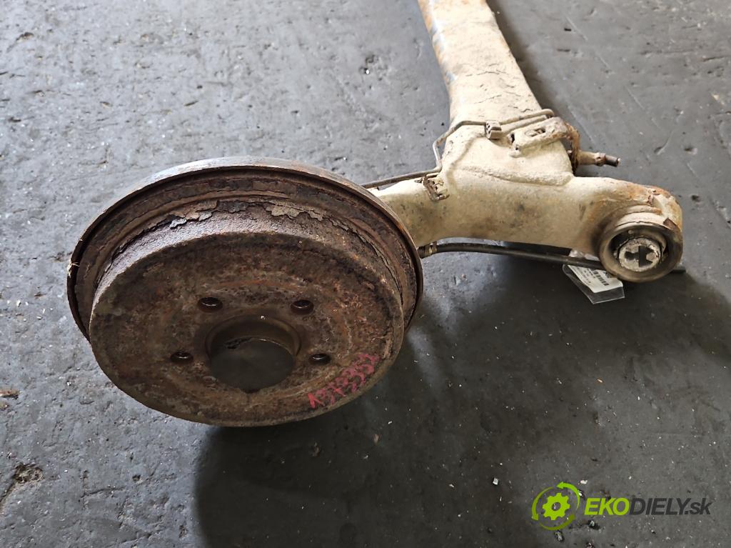 Vw Fox 1.2 6V 54 hp manual 40 kW 1198 cm3 3- zadní výztuha  (Výztuhy zadní)