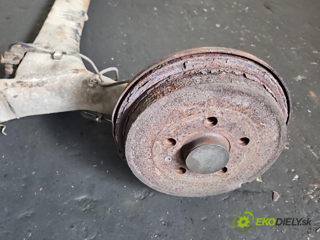 Vw Fox 1.2 6V 54 hp manual 40 kW 1198 cm3 3- zadní výztuha  (Výztuhy zadní)