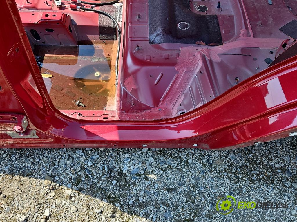 Opel Mokka A 2012-2019 1.4 T 140 hp automatic 103 kW 1364 cm3 5- práh levý  (Ostatní)