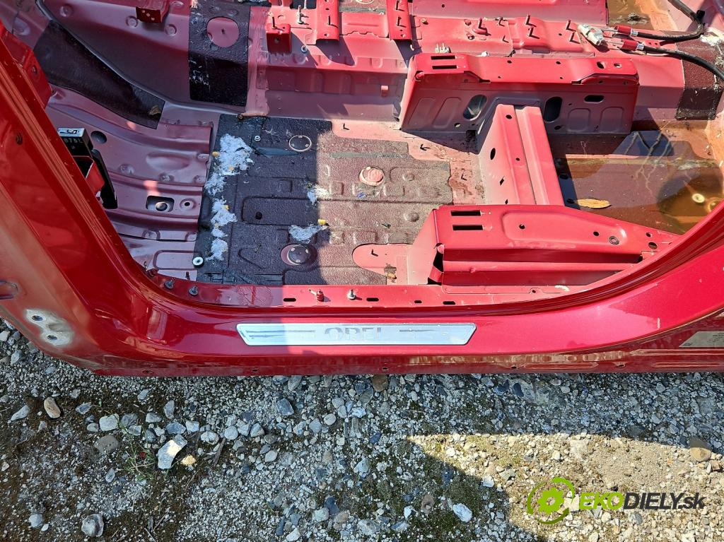 Opel Mokka A 2012-2019 1.4 T 140 hp automatic 103 kW 1364 cm3 5- práh levý  (Ostatní)