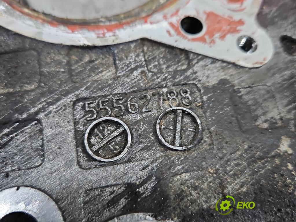 Opel Astra IV 2009-2015 1.4 16V 101 hp manual 74 kW 1398 cm3 5- obal vačkový 55562788 (Kryty motora)