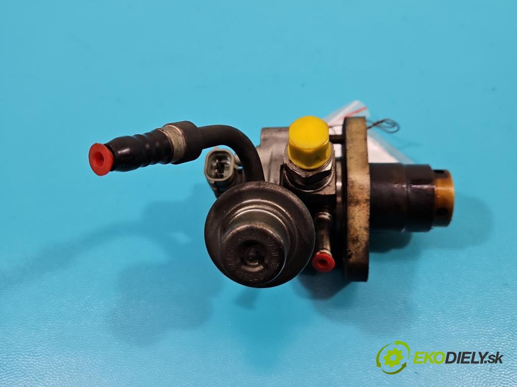 Toyota Avensis I T22 1997-2003 2.0 vvti 150 hp manual 110 kW 1998 cm3 5- čerpadlo paliva 23100-28030