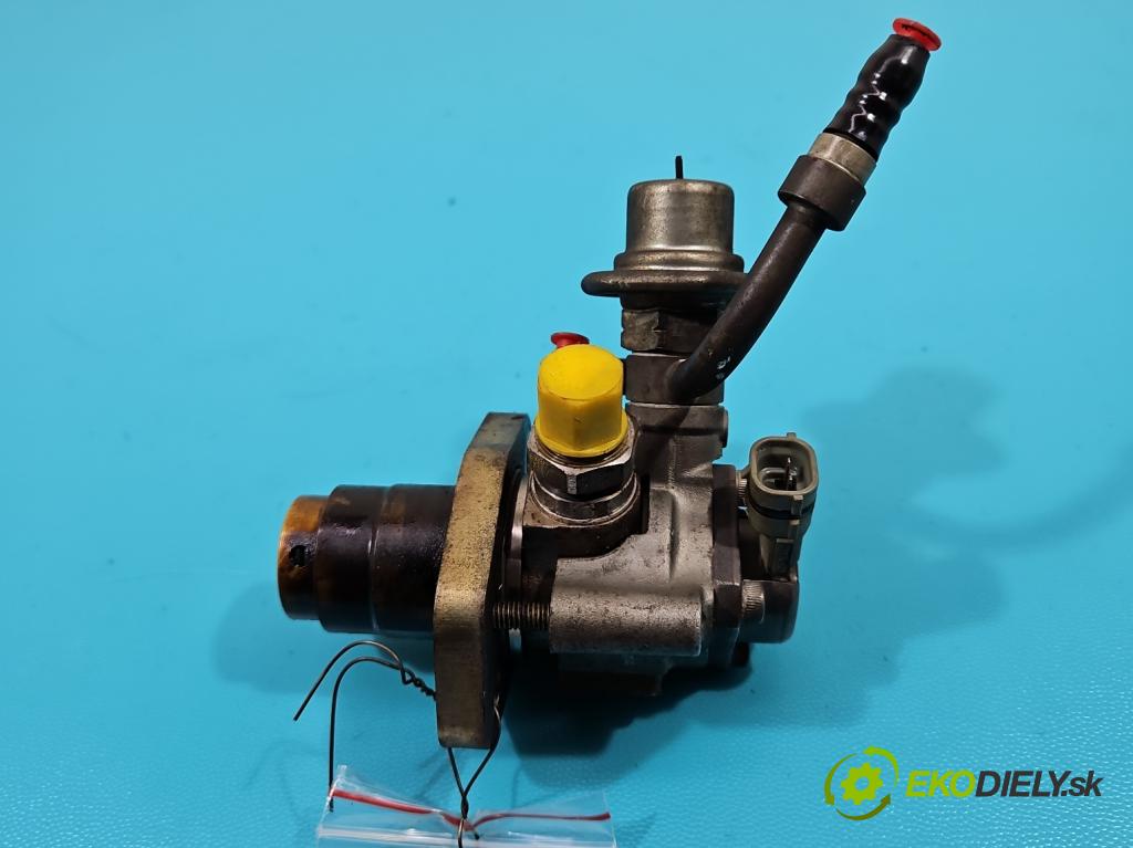 Toyota Avensis I T22 1997-2003 2.0 vvti 150 hp manual 110 kW 1998 cm3 5- čerpadlo paliva 23100-28030