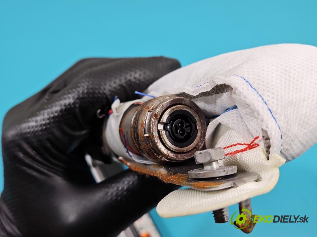 Opel Mokka A 2012-2019 1.4 T 140 HP automatic 103 kW 1364 cm3 5- clona ľavé 95327400