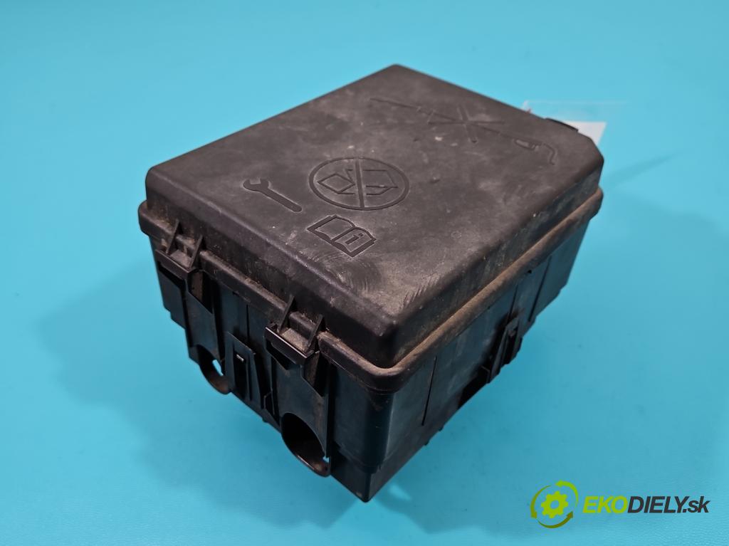 Opel Mokka A 2012-2019 1.4 T 140 hp automatic 103 kW 1364 cm3 5- skříňka pojistková 95263750 (Pojistkové skříňky)