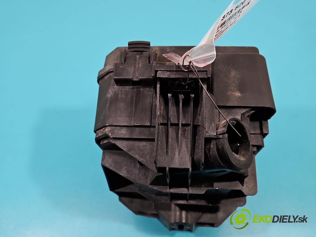 Opel Mokka A 2012-2019 1.4 T 140 hp automatic 103 kW 1364 cm3 5- skříňka pojistková 95263750 (Pojistkové skříňky)