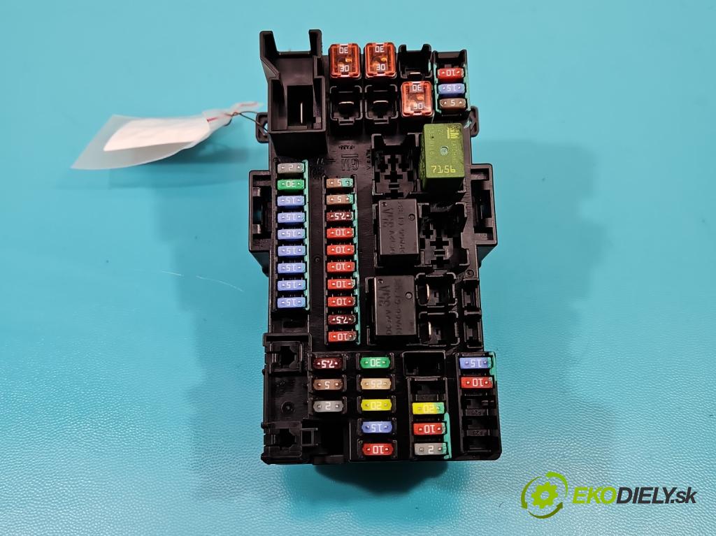 Opel Mokka A 2012-2019 1.4 T 140 hp automatic 103 kW 1364 cm3 5- skříňka pojistková 1309271445 (Pojistkové skříňky)