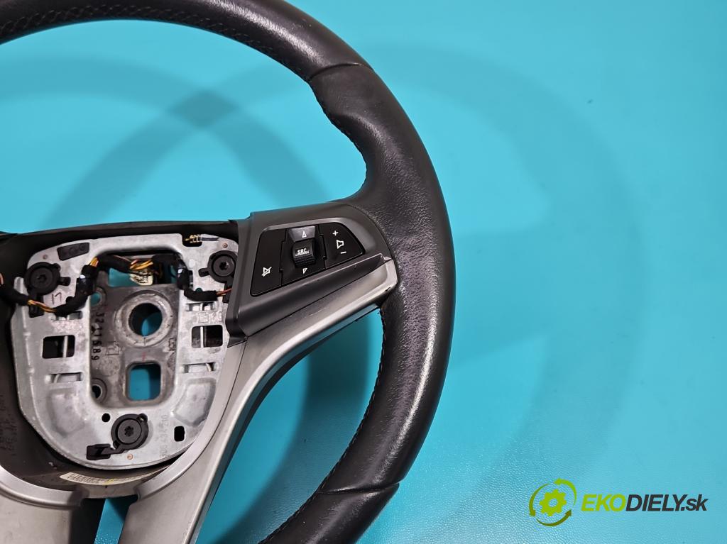 Chevrolet Cruze 1.8 16V 141 HP manual 104 kW 1796 cm3 4- volant 13307026 (Volanty)