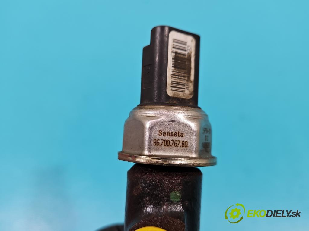 Peugeot 2008 I 2013-2019 1.6 hdi 92 HP manual 68 kW 1560 cm3 5- lišta vstrekovacia 9685297580-02 (Vstrekovacie lišty)