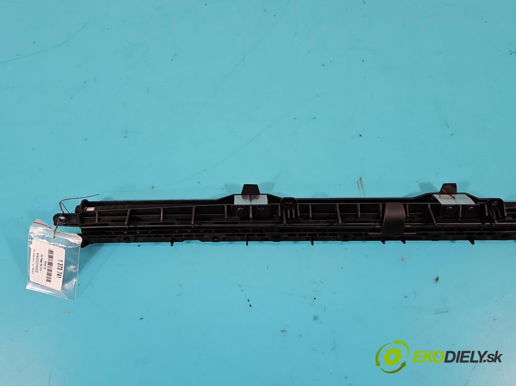 Vw Passat B8 2014 - 2.0 tdi 150 HP automatic 110 kW 1968 cm3 5- roleta 3G9861318A (Rolety kufra)