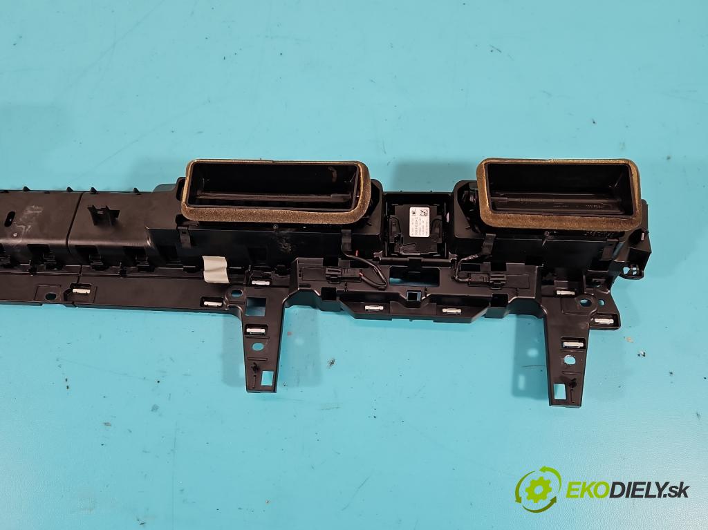 Vw Passat B8 2014 - 2.0 tdi 150 HP automatic 110 kW 1968 cm3 5- Mřížka: kúrenia stredová 3G1858416 (Mriežky kúrenia (fukáre))