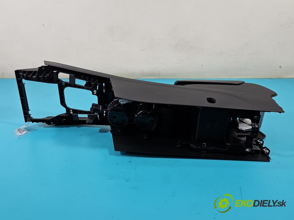 Vw Passat B8 2014 - 2.0 tdi 150 HP automatic 110 kW 1968 cm3 5- operadlo 3G0864089A (Lakťové opierky)