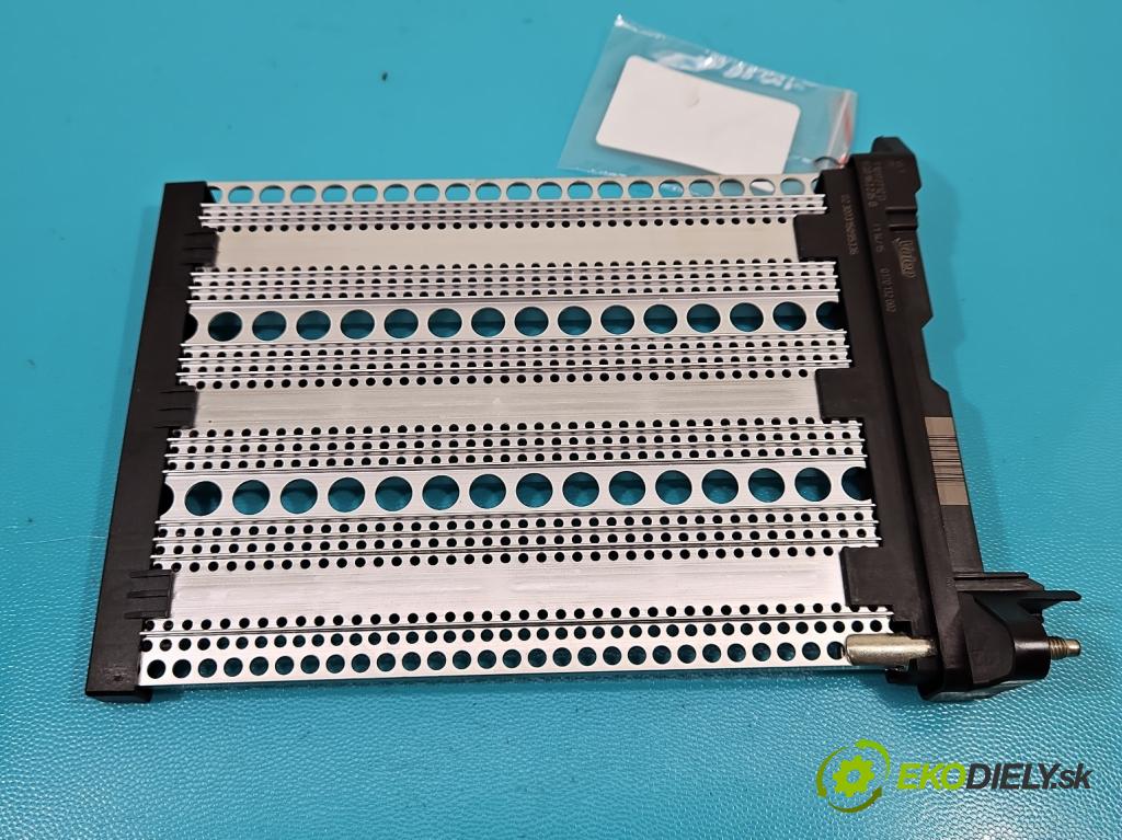 Vw Passat B8 2014 - 2.0 tdi 150 hp automatic 110 kW 1968 cm3 5- radiátor 5Q0963235B (Radiátory topení)