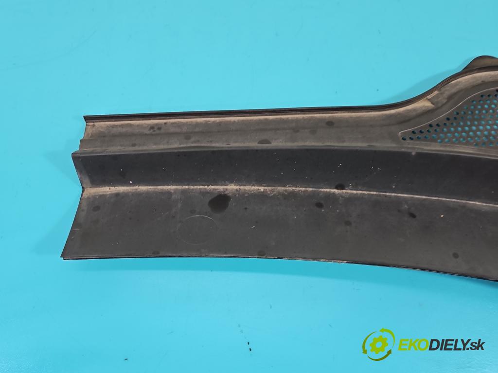 Vw Passat B8 2014 - 2.0 tdi 150 HP automatic 110 kW 1968 cm3 5- torpédo 3G1819404B (Torpéda)