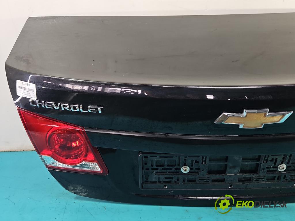 Chevrolet Cruze 1.8 16V 141 hp manual 104 kW 1796 cm3 4- zadní kufrové dveře  (Zadní kapoty)