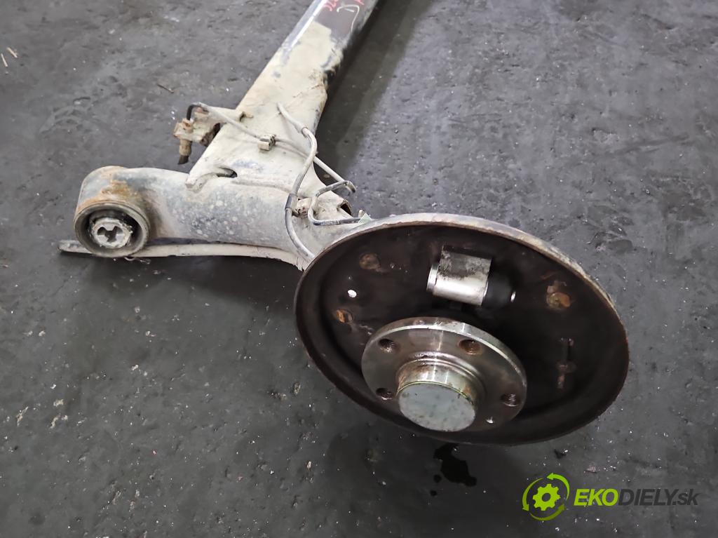 Vw Fox 1.2 6V 54 hp manual 40 kW 1198 cm3 3- zadní výztuha  (Výztuhy zadní)