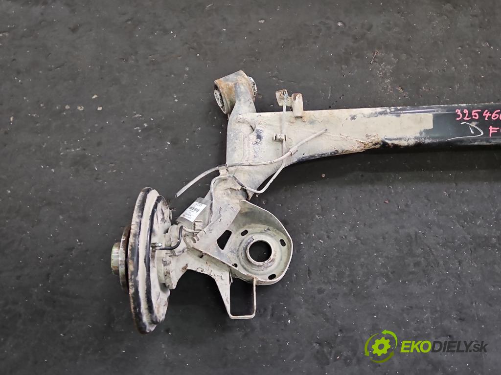 Vw Fox 1.2 6V 54 hp manual 40 kW 1198 cm3 3- zadní výztuha  (Výztuhy zadní)