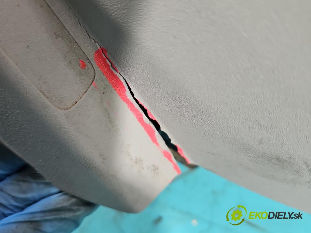 Volvo V50 1.6 16v 101 HP manual 74 kW 1596 cm3 5- Sedačka pravý  (Sedačky, sedadlá)