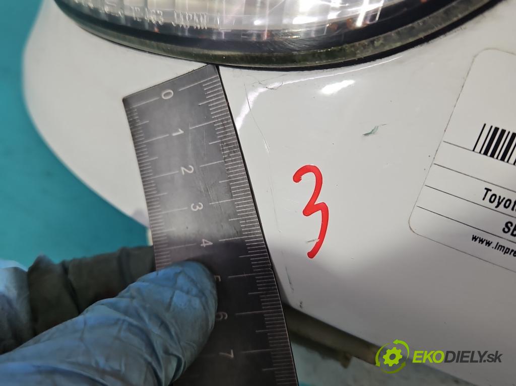 Toyota Corolla E11 1997-2002 1.4 vvti 97KM manual 71 kW 1398 cm3 5- blatnik přední levý  (Predné ľavé)