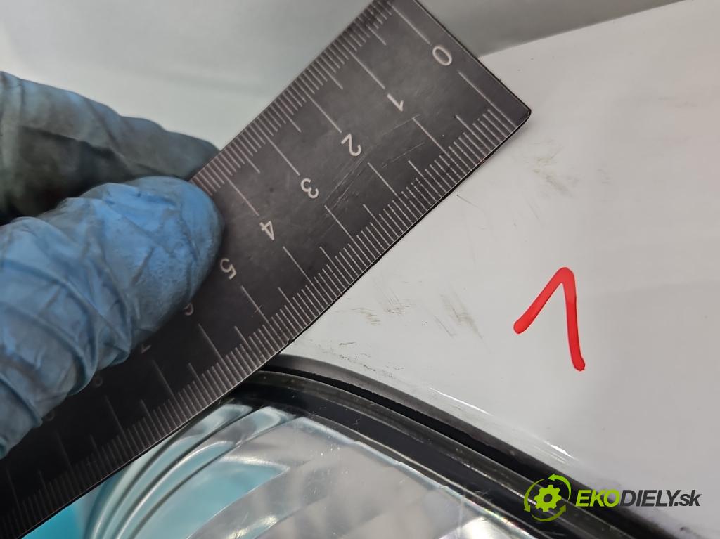 Toyota Corolla E11 1997-2002 1.4 vvti 97KM manual 71 kW 1398 cm3 5- blatnik přední levý  (Predné ľavé)