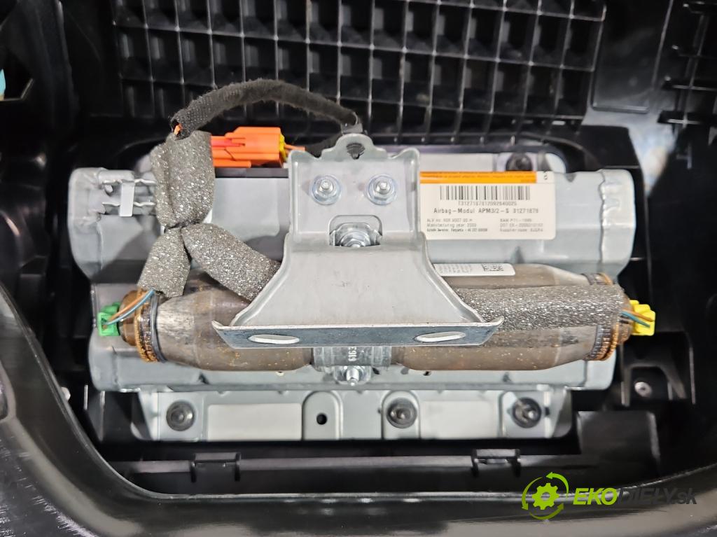 Volvo XC60 I 2008-2017 2.4 D5 175 HP manual 129 kW 2400 cm3 5- kokpit,pristrojová doska rozdeľovacia