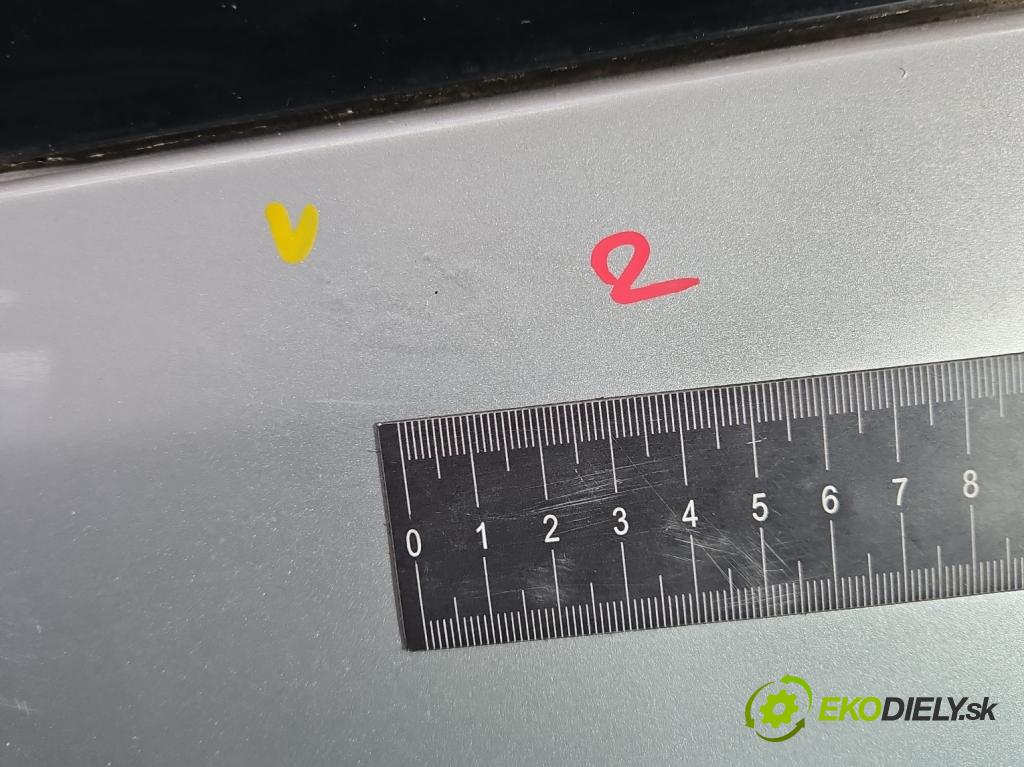 Toyota Corolla E12 2001-2009 2.0 D4D 90 hp manual 66 kW 1995 cm3 5- zadní kufrové dveře  (Zadní kapoty)