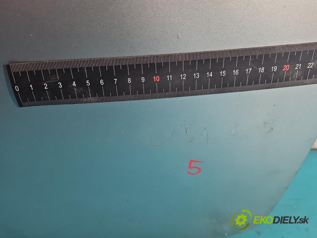 Toyota Corolla E12 2001-2009 2.0 D4D 90 hp manual 66 kW 1995 cm3 5- zadní kufrové dveře  (Zadní kapoty)