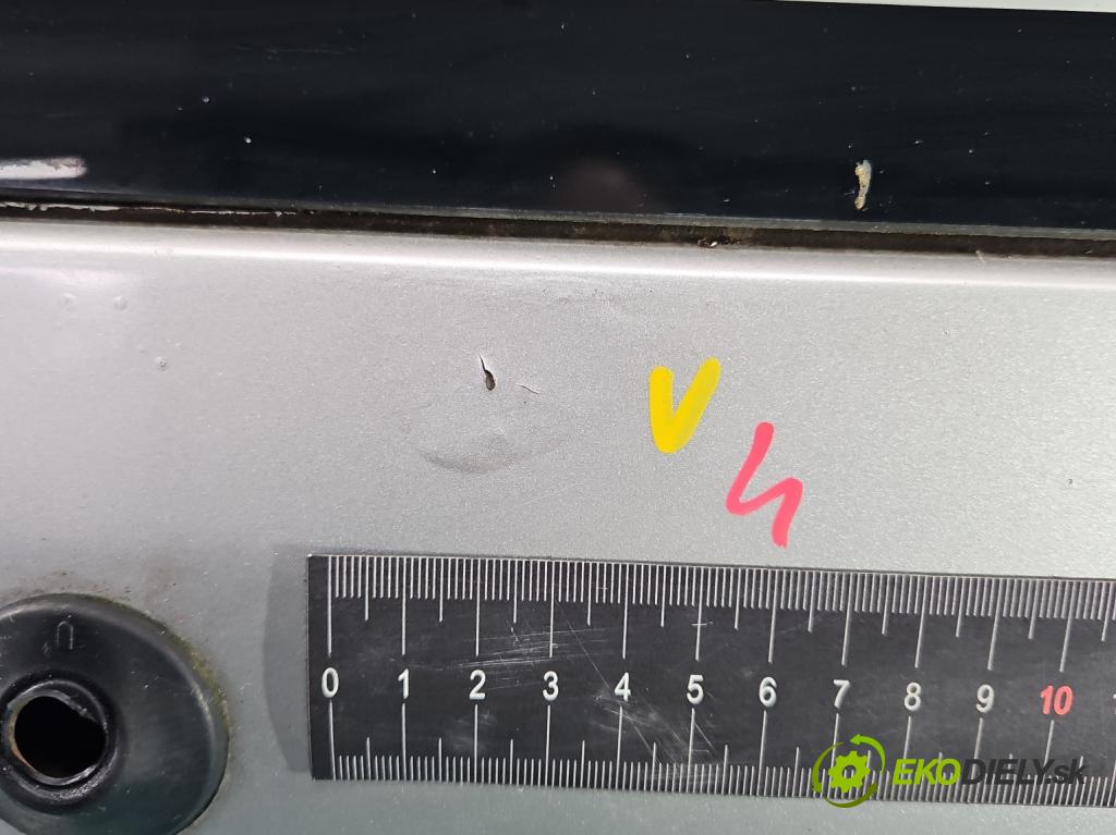 Toyota Corolla E12 2001-2009 2.0 D4D 90 hp manual 66 kW 1995 cm3 5- zadní kufrové dveře  (Zadní kapoty)