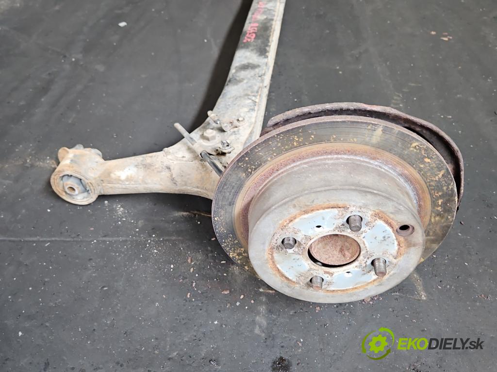 Toyota Corolla E12 2001-2009 2.0 D4D 90 hp manual 66 kW 1995 cm3 5- zadní výztuha (Výztuhy zadní)