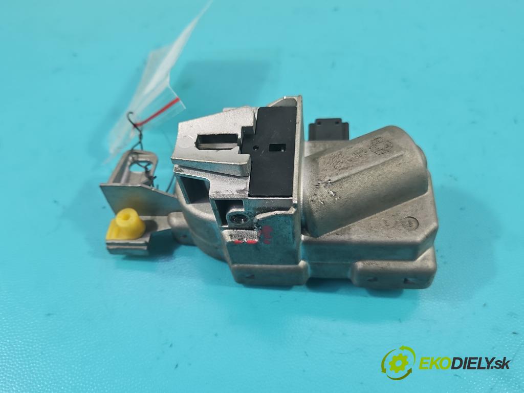 Volvo V50 1.6 16v 101 HP manual 74 kW 1596 cm3 5- Blokáda: řízení: P30776153 (Ostatné)