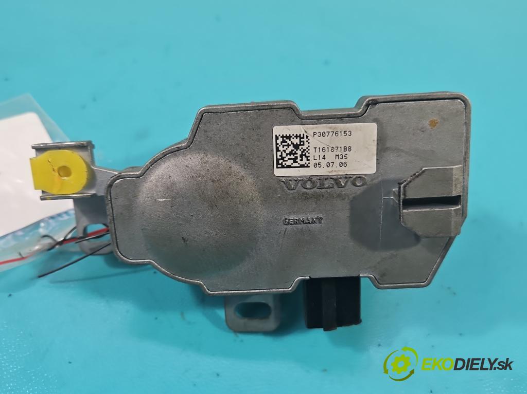 Volvo V50 1.6 16v 101 HP manual 74 kW 1596 cm3 5- Blokáda: řízení: P30776153 (Ostatné)
