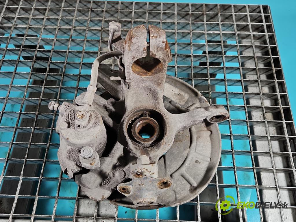 Vw Fox 1.2 6V 54 HP manual 40 kW 1198 cm3 3- náboj pravé  (Náboje)