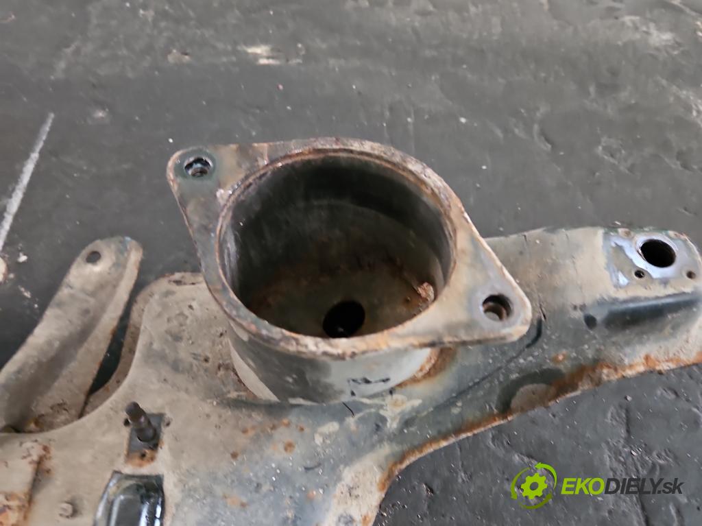 Seat Ibiza II 6K 1993-2002 1.4 mpi 60 hp manual 44 kW 1390 cm3 3- výztuha motoru