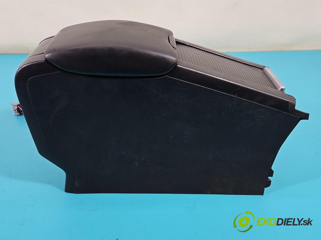 Volvo XC60 I 2008-2017 2.4 D5 175 HP manual 129 kW 2400 cm3 5- operadlo 39855367 (Lakťové opierky)